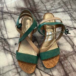 Kenneth Cole reaction wedge sandals 7